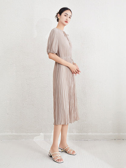 Dresses for women with a sense of niche design. Lace up waist with bubble sleeves for long dresses