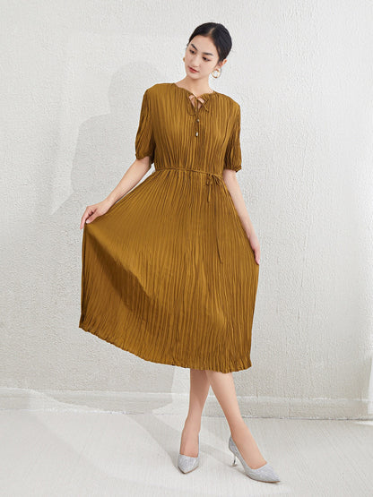 Dresses for women with a sense of niche design. Lace up waist with bubble sleeves for long dresses